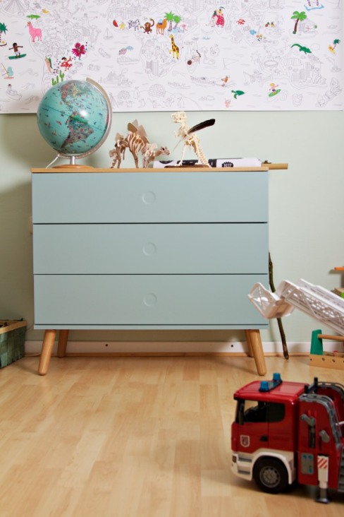 Kinderzimmer Makeover mit Wayfair: mintfarbene Kommode mit Push-to-open-System
